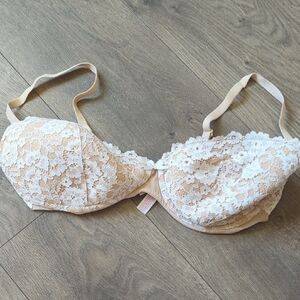 White Lace Bra 38D NWOT